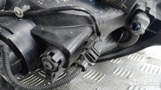 Фара правая hyundai tucson JM (ZEA11MU01)