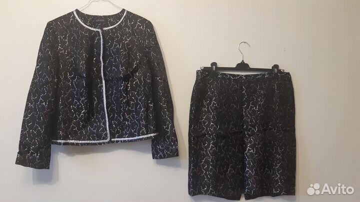 Костюм женский