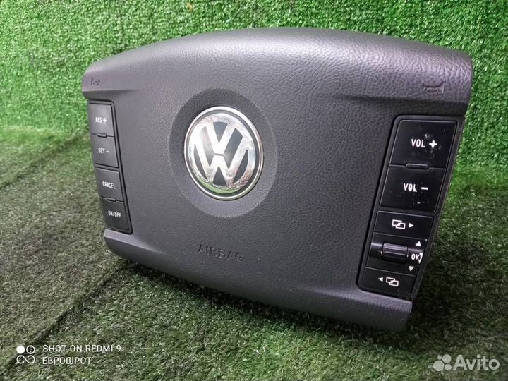 Подушка безопасности в руль Volkswagen Touareg (2
