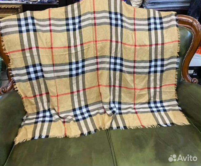 Платок fendi цвет 