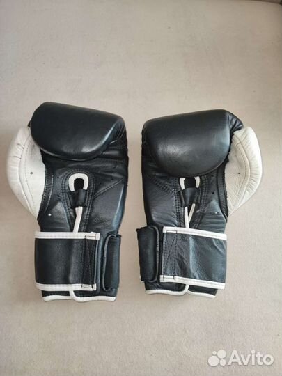 Перчатки боксёрские 10 унций Hayabusa