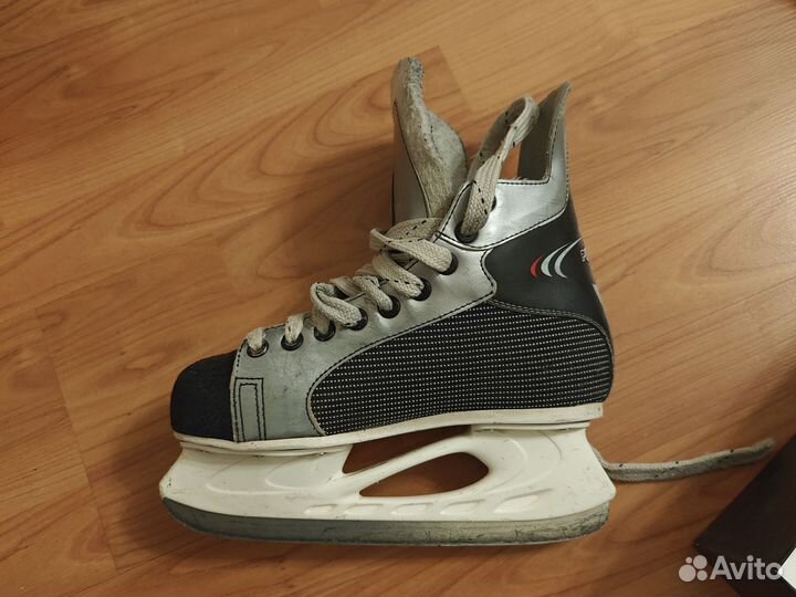 Коньки хоккейные детские 38 размер