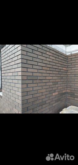 Строительная бригада, каменщики