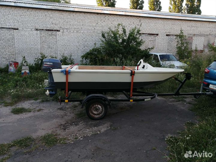 Лодка моторная