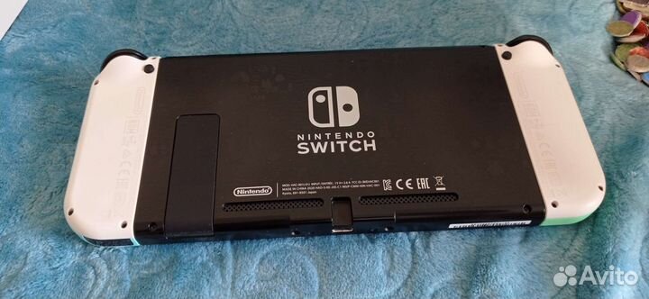 Nintendo switch animal crossing edition