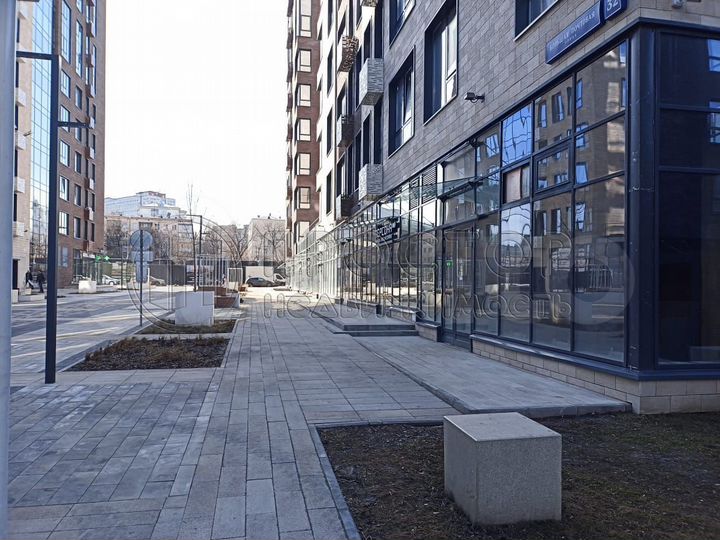 Сдам торговое помещение, 152 м²