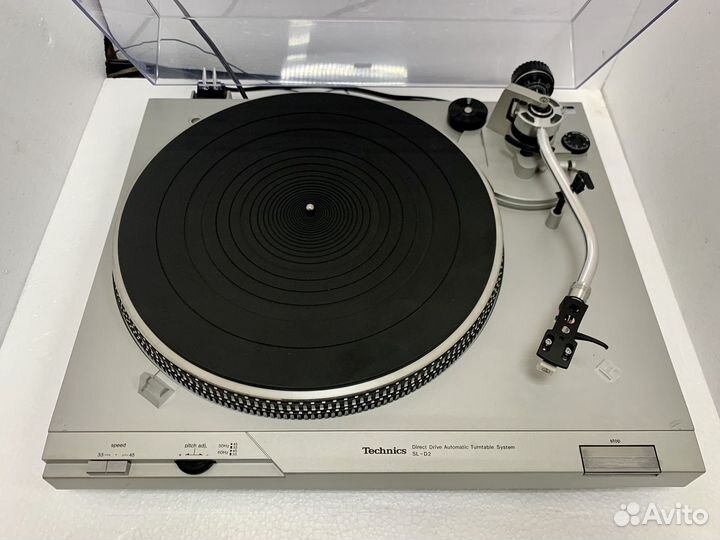 Проигрыватель винила Technics SL-D2