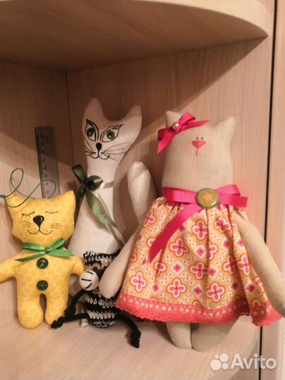 Фигурка кошка интерьерная