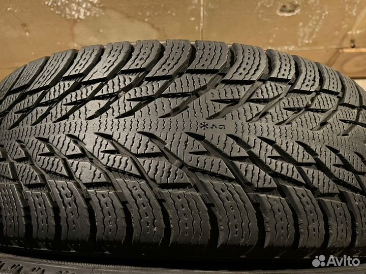 Nokian Tyres Hakkapeliitta R3 SUV 215/65 R17 103R