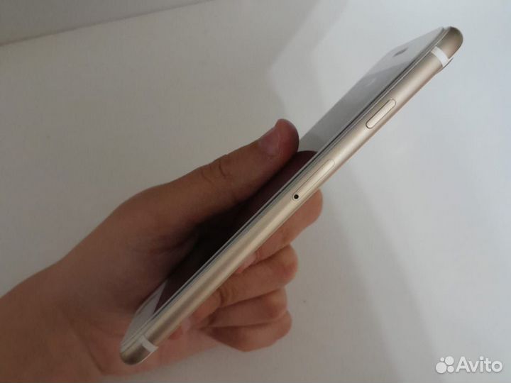 iPhone 7, 32 ГБ