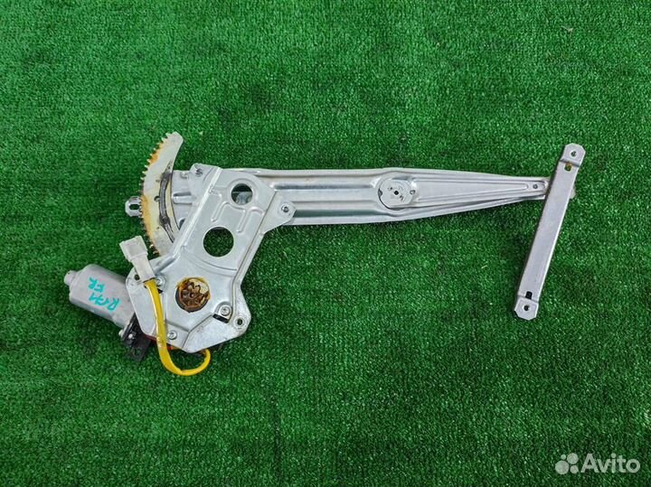 Стеклоподъемник передний правый Suzuki Ignis 2006