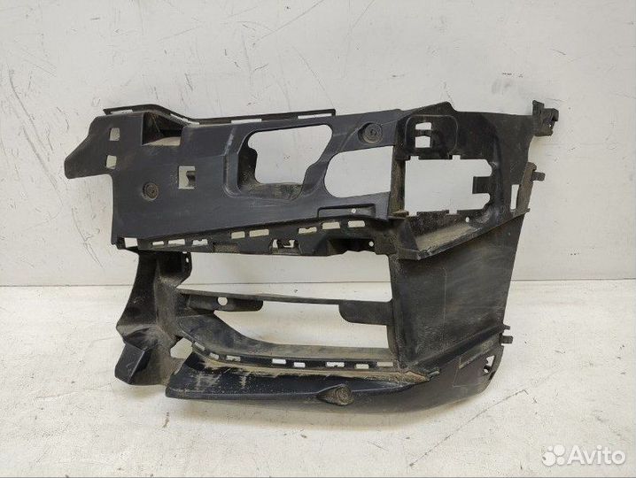 Кронштейн бампера передний левый Bmw 5Er G30 2016