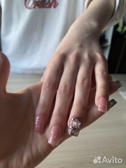 Модель на маникюр наращивание