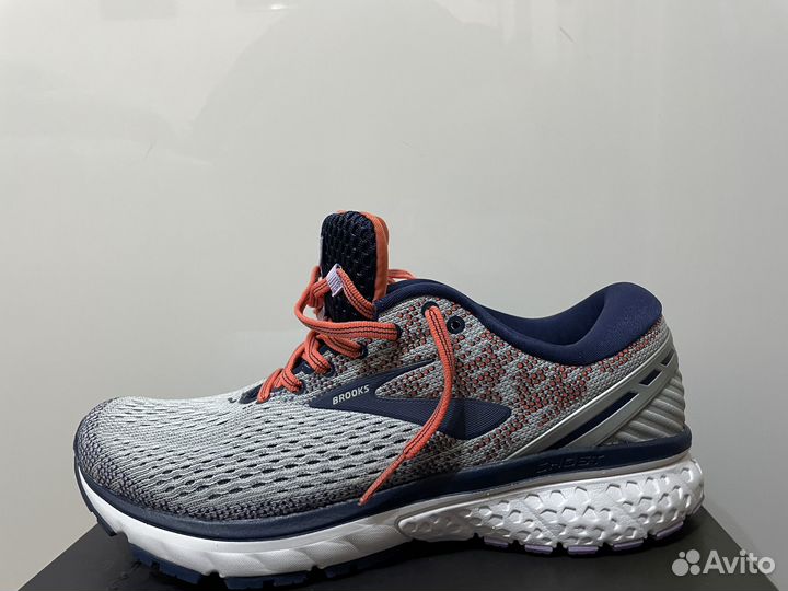 Кроссовки Brooks Ghost 11