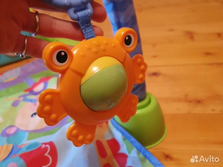 Развивающий коврик fisher price с пианино