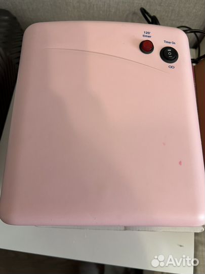 Лампа для сушки ногтей