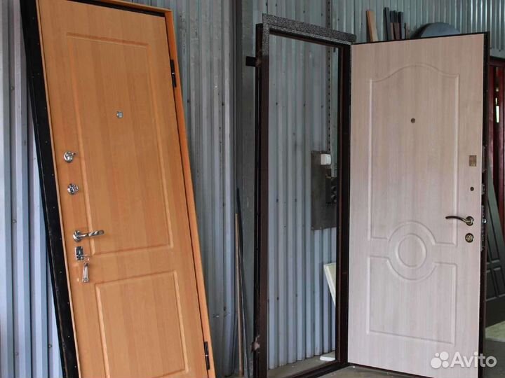 Двери входные заводские 2005