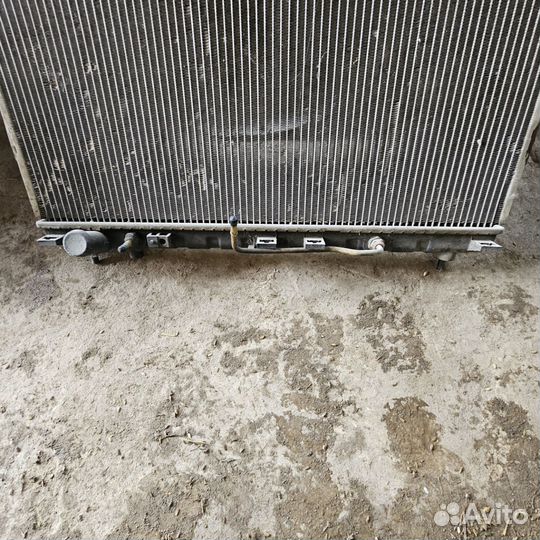 Радиатор охлаждения на hyundai sonata тагаз АКПП