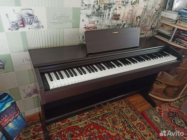 Yamaha ydp 144R цифровое фортепиано