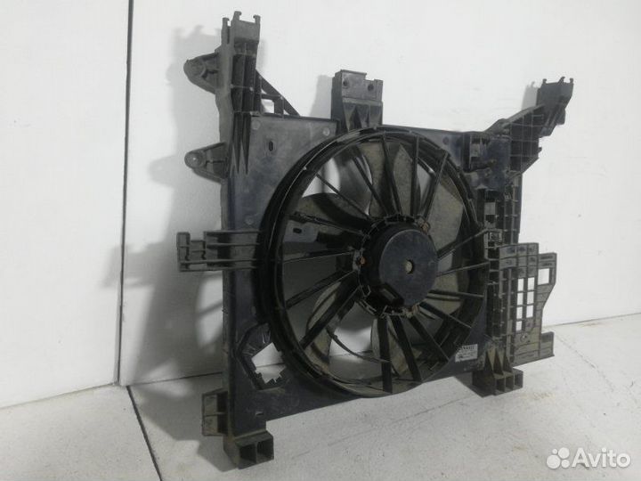 Диффузор вентилятора Renault Duster