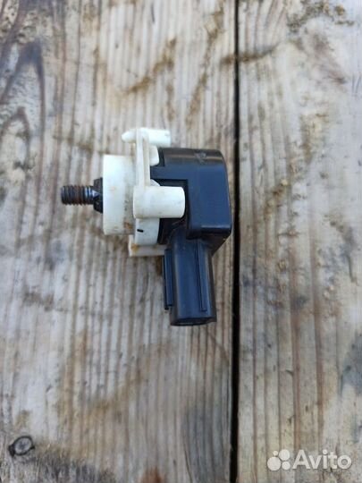 Датчик уровня фар