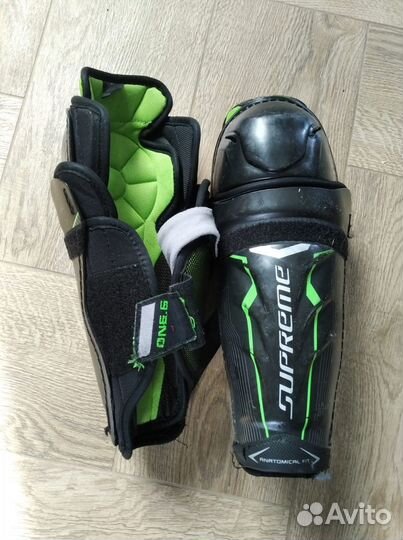 Наколенники Supreme