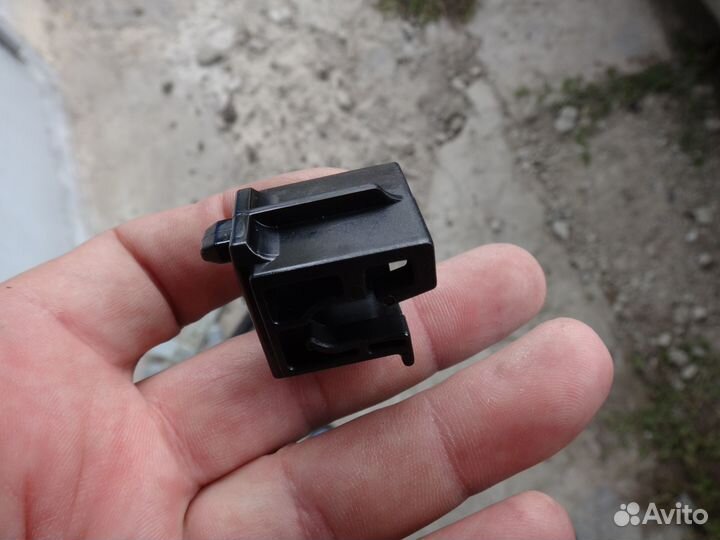 Солярис крепление фары Hyundai Solaris 2010-17