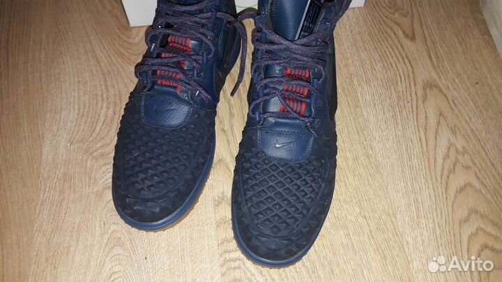 Ботинки Nike зимние