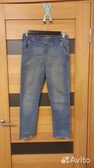 Джинсы на 152