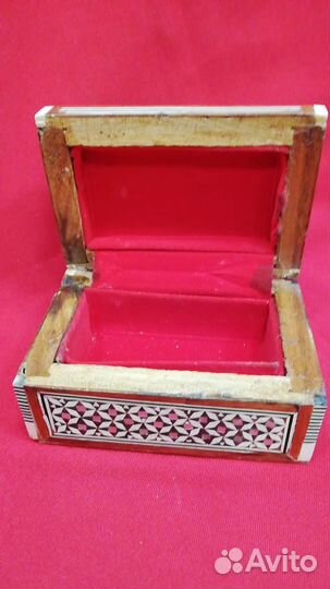 Шкатулка винтаж.Дерево/перламутр