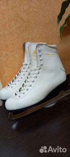 Коньки фигурные