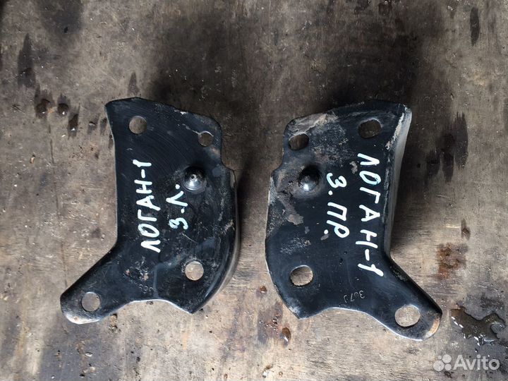 Кронштейн задней балки Рено Логан I