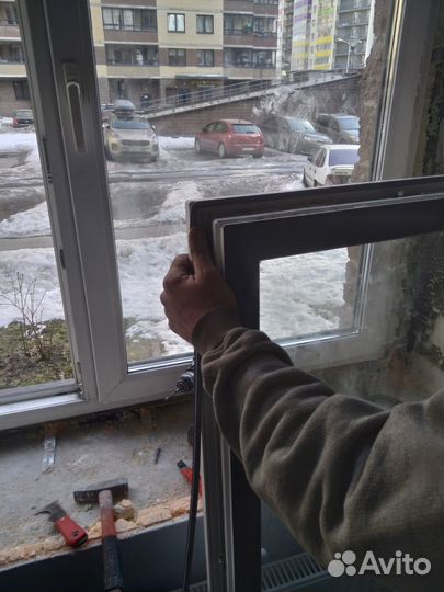 Окна в Раевской