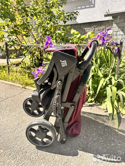 Прогулочная коляска babalo