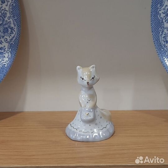 Статуэтка фарфор Лиса