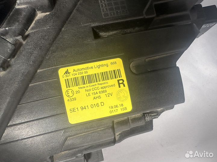 Фара правая Skoda Octavia A7 Full Led