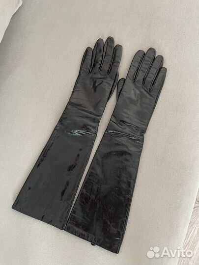 Перчатки лакированные
