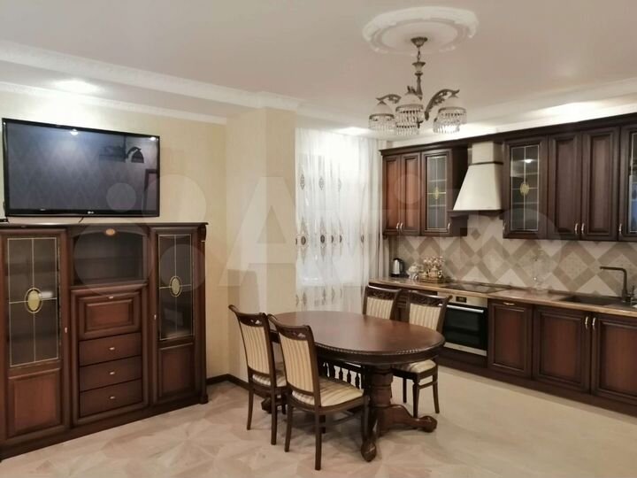 3-к. квартира, 81,8 м², 9/18 эт.