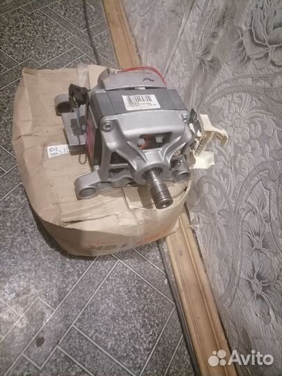 Двигатель от стиральной машины