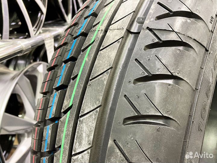 Viatti Strada Asimmetrico V-130 195/65 R15