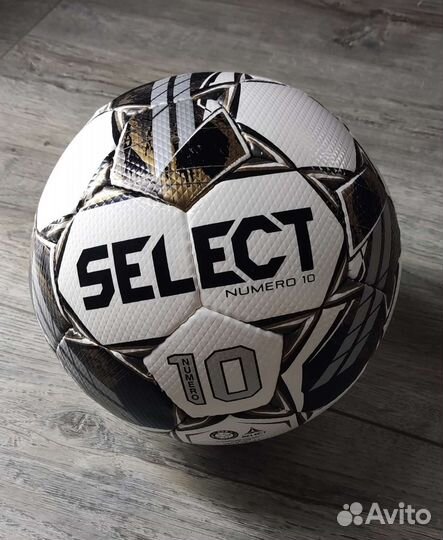 Футбольный мяч Select Numero 10