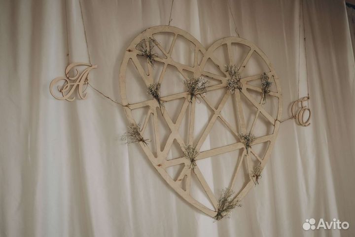 Сердце резное, фон для фотографий