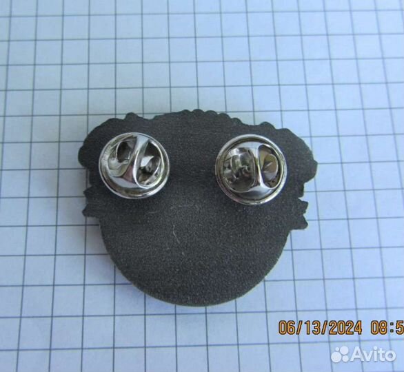 Байкерский значок