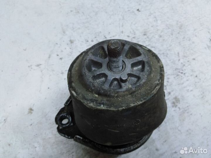 Подушка двигателя 94837504901