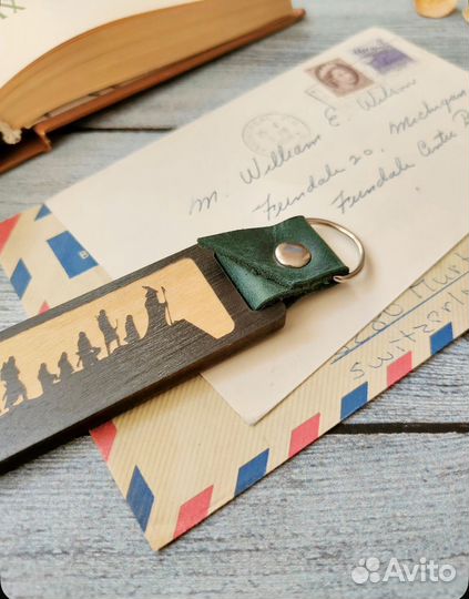 Брелок из дерева Властелин Колец