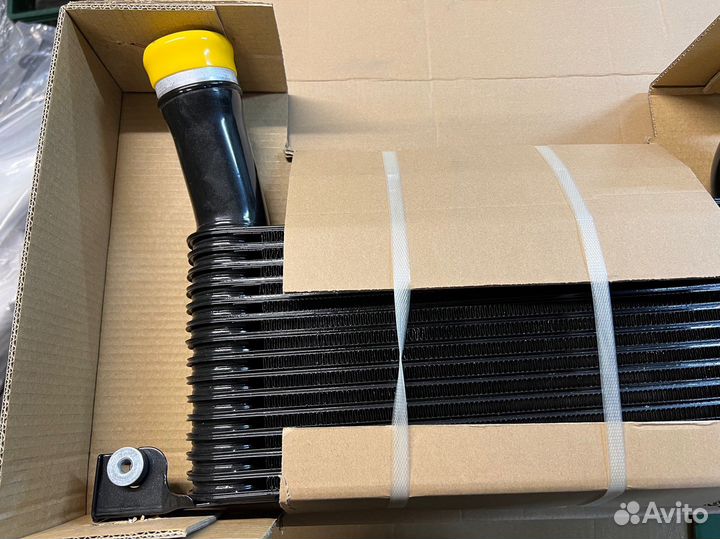 Радиатор интеркулера Паджеро 4