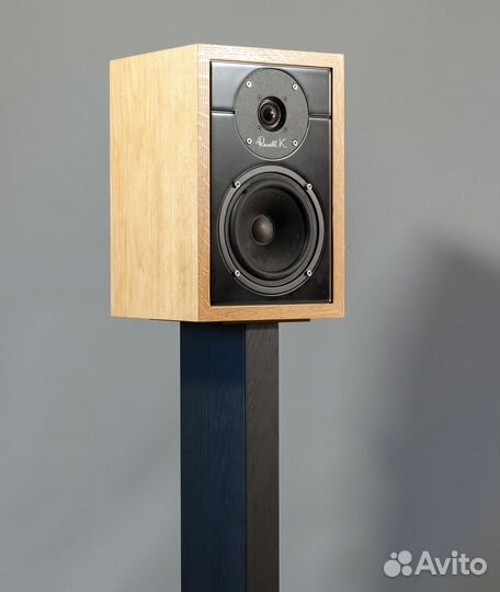 Колонки полочные Russell K