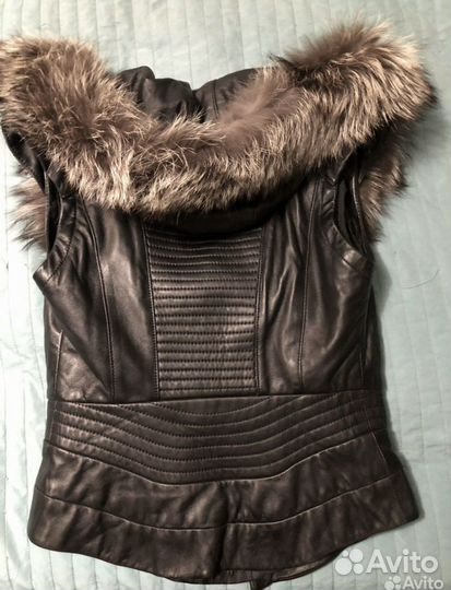 Жилетка натуральная кожа натурадьный мех