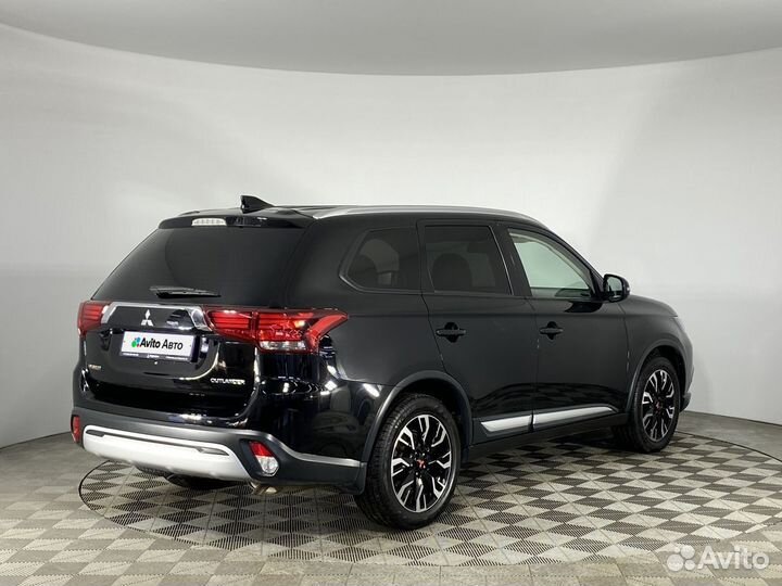 Mitsubishi Outlander 2.0 CVT, 2019, 71 098 км