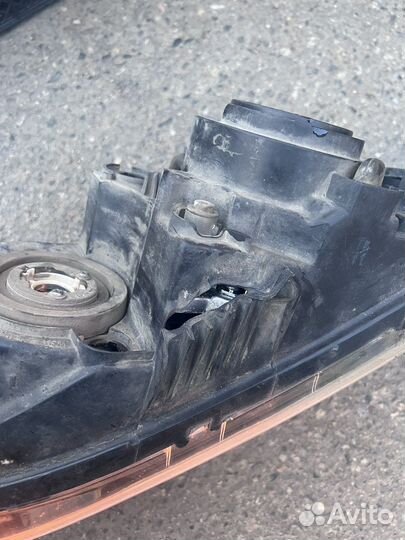 Фара передняя левая mazda 3 bk седан